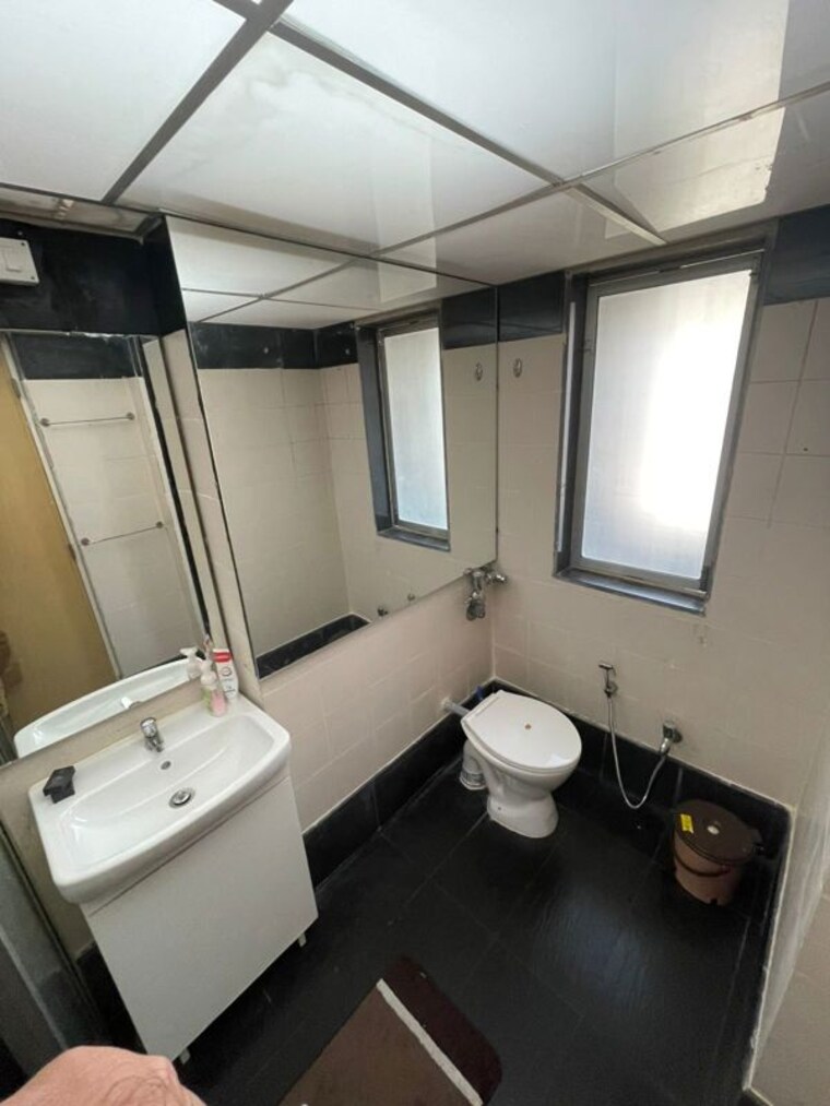 Team Area, lady-ratan-tower 1 Bedroom 650 Sq.Ft. Apartment In Worli Mumbai 10661937