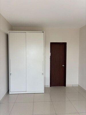 Room in 3 BHK Apartment at UKN The Belvedere, Devanahalli – for Rent