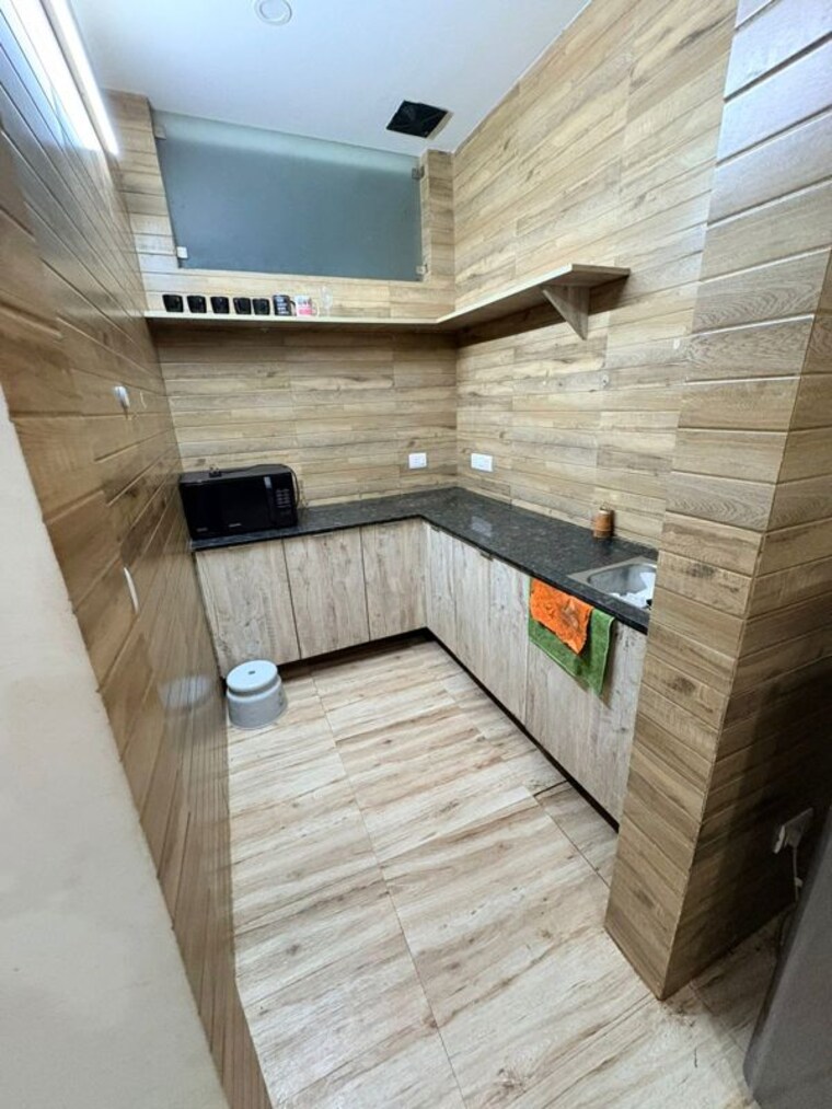 Kitchen, dlf cyber city 1.5 Bedroom 400 Sq.Ft. Builder Floor In Dlf Cyber City Gurgaon 10661944