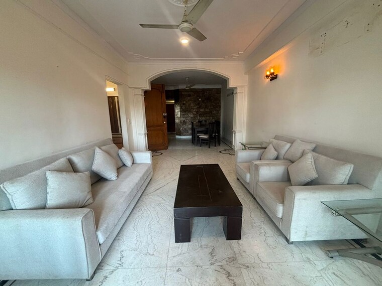 Living Room, dlf phase ii 3 Bedroom 1800 Sq.Ft. Builder Floor In Dlf Phase ii Gurgaon 10662005
