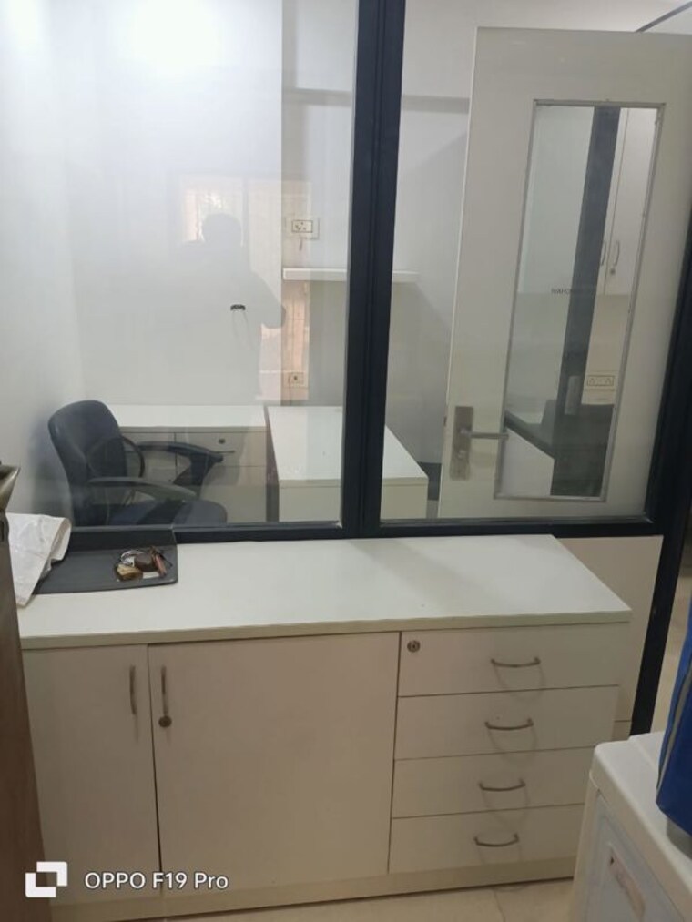 Kitchen, kohinoor-building-dadar-east Commercial Office Space 200 Sq.Ft. In Dadar East Mumbai 10662004