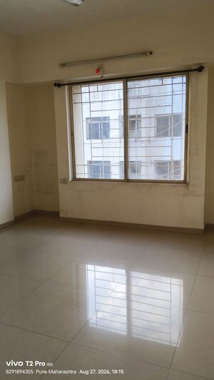 Room in 2.5 BHK Apartment at Venezia Homes, Baner – for Rent