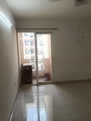 2 BHK Apartment For Rent in Signature Global Proxima, Sector 89