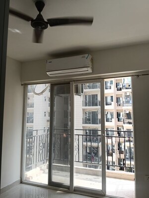 Room in 2 BHK Apartment at Signature Global Proxima, Sector 89 – for Rent