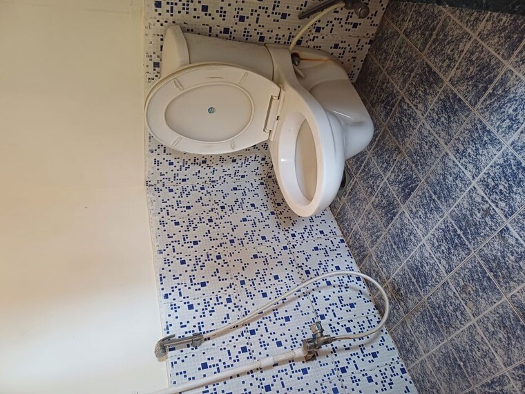 Bathroom, cidco-sector-10-ghansoli-chs 1 RK 450 Sq.Ft. Apartment In Sector 10 Ghansoli Navi Mumbai 10662062
