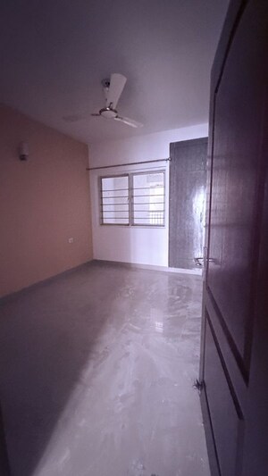 Room in 3 BHK Apartment at ABA Cherry County, Tech Zone 4 Greater Noida – for Rent