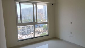 Room in 2 BHK Apartment at Sheth Zuri, Laxmi Nagar – for Rent