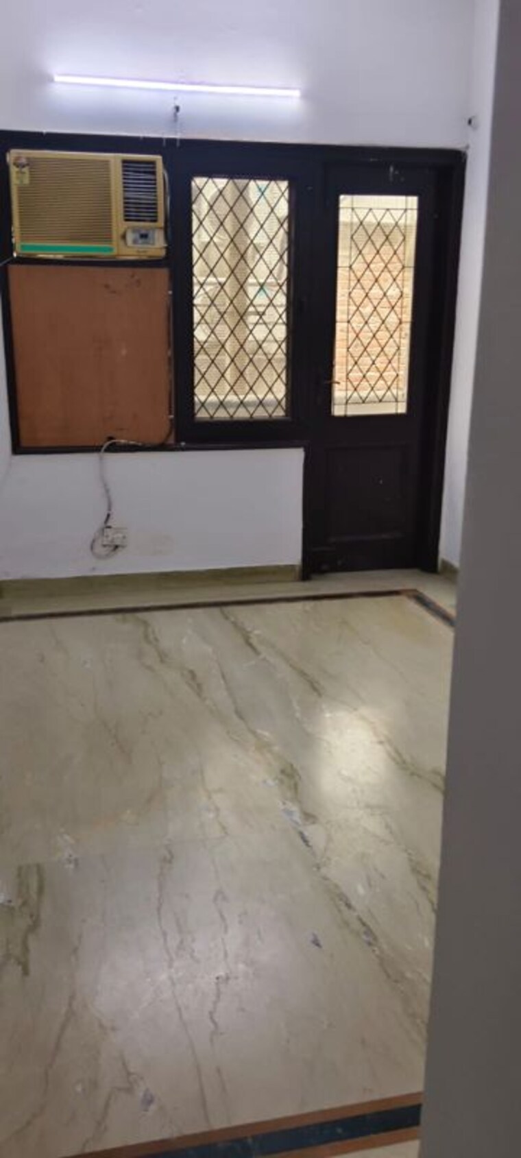 Room, green park 2 Bedroom 100 Sq.Yd. Builder Floor In Green Park Delhi 10662086