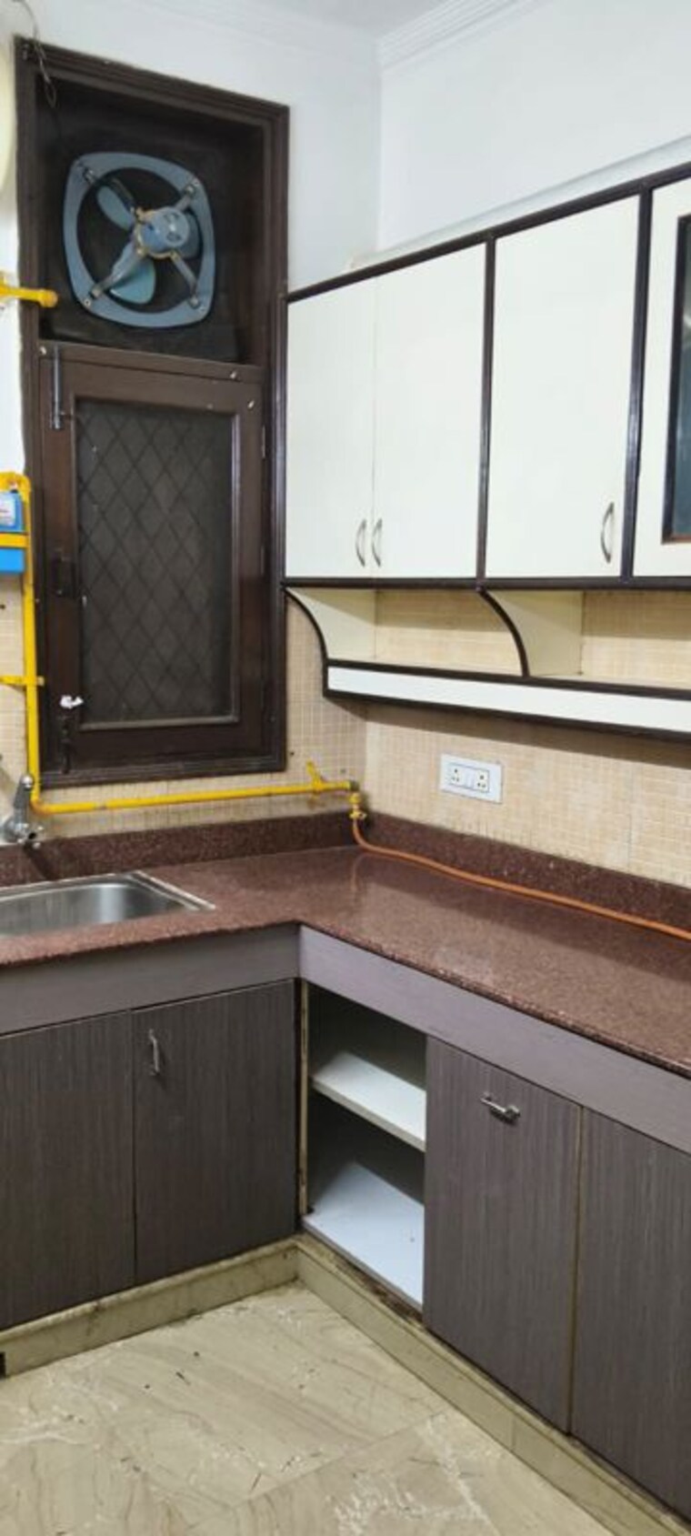 Kitchen, green park 2 Bedroom 100 Sq.Yd. Builder Floor In Green Park Delhi 10662086