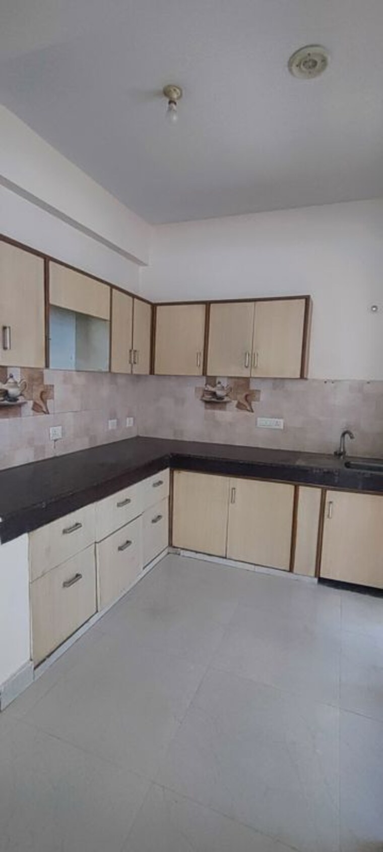 Kitchen, shiv-sai-emerald-heights 2.5 Bedroom 1135 Sq.Ft. Apartment In Sector 88 Faridabad 10662084