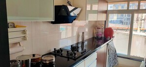 Kitchen in 2.5 BHK Apartment at Khar West – for Rent