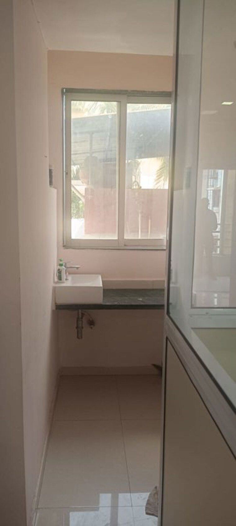 Bathroom, naupada Commercial Office Space 260 Sq.Ft. In Naupada Thane 10662171