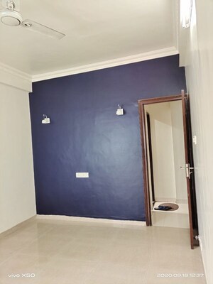 Room in 2 BHK Apartment at Pimple Nilakh – for Rent