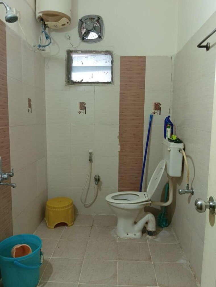 Bathroom, diamond-estates-7 3 Bedroom 1455 Sq.Ft. Apartment In Kphb Hyderabad 10662174