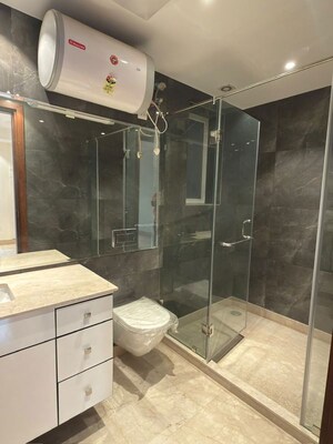 Team Area in 4 BHK Apartment at Greater Kailash ii – for Sale
