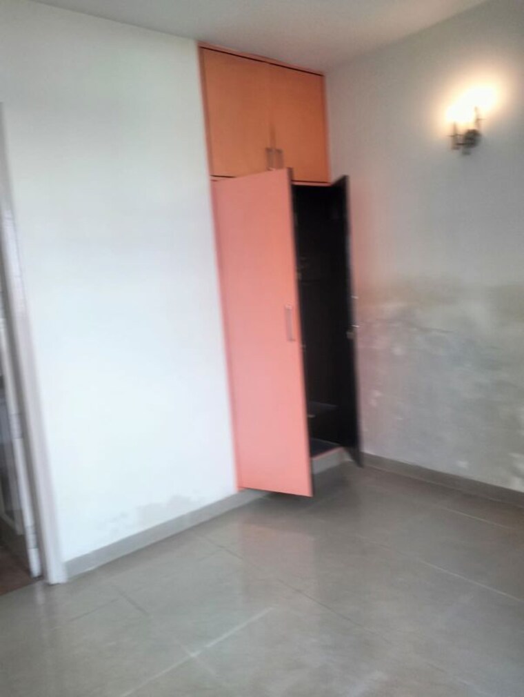 Room, emaar-emerald-floors-premier 3 Bedroom 1600 Sq.Ft. Apartment In Sector 65 Gurgaon 10662208
