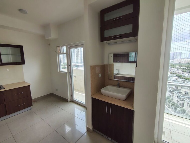 Bathroom, mantri-celestia 2 Bedroom 1100 Sq.Ft. Apartment In Gachibowli Hyderabad 10662192