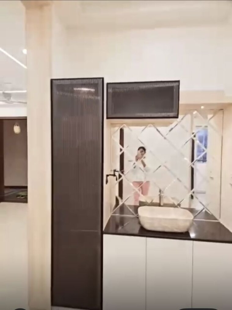 Bathroom, aurobindo-kohinoor 2 Bedroom 1296 Sq.Ft. Apartment In Serilingampally Hyderabad 10662167