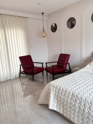 Bedroom in 4 BHK Villa at Meadows Luxuria, Atladara – for Sale