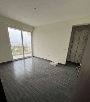 Room in 3 BHK Apartment at Aura Gazania, Nabha – for Rent