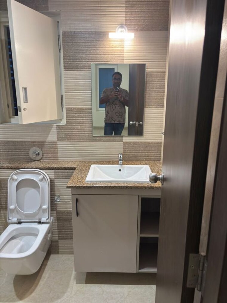 Bathroom, karle-vario-homes 2 Bedroom 796 Sq.Ft. Apartment In Hebbal Bangalore 10662270