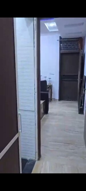Bathroom in 1 BHK Builder Floor at Lajpat Nagar 4 – for Rent