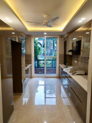 Team Area in 4 BHK Builder Floor at Sushant Lok I – for Sale