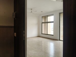 Room in 1 BHK Apartment at Hiranandani Estate – for Rent
