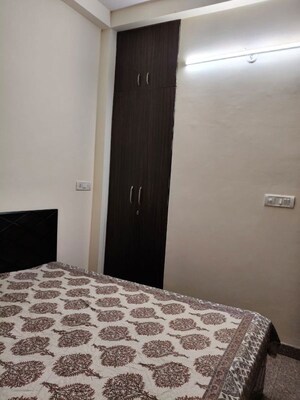 1 RK Builder Floor For Rent in Suncity