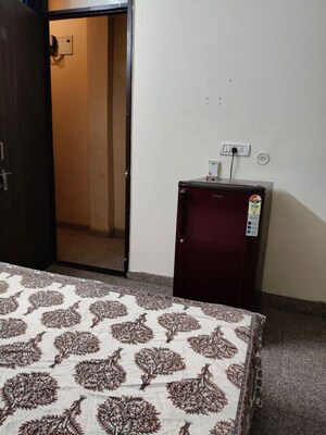 Bedroom in 1 RK Builder Floor at Suncity – for Rent