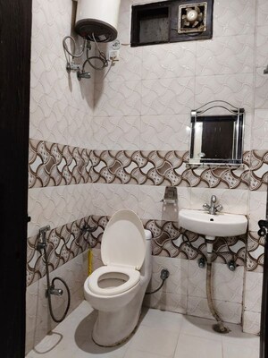 Bathroom in 1 RK Builder Floor at Suncity – for Rent