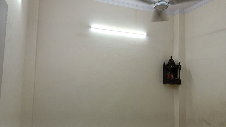 Room, vaishali sector 3 1 Bedroom 350 Sq.Ft. Builder Floor In Vaishali Sector 3 Ghaziabad 10662264