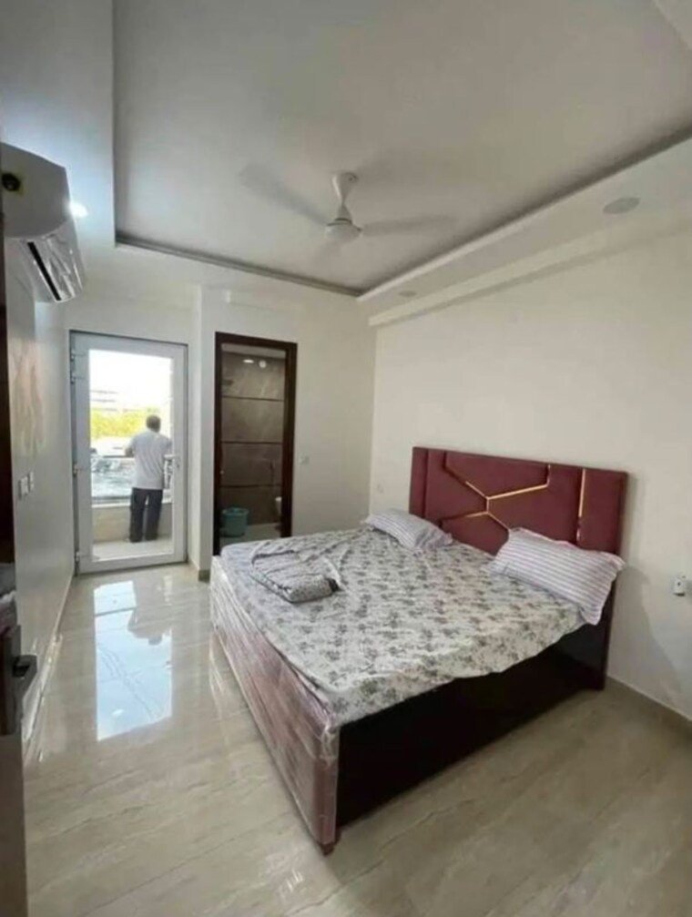 Bedroom, subhash nagar 3 Bedroom 150 Sq.Yd. Builder Floor In Subhash Nagar Delhi 10662338