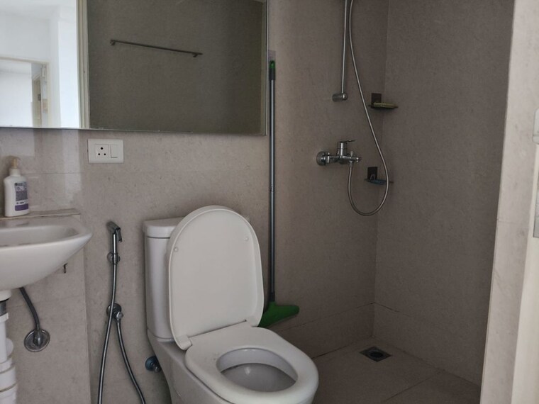 Bathroom, hiranandani estate 1 Bedroom 800 Sq.Ft. Apartment In Hiranandani Estate Thane 10662355