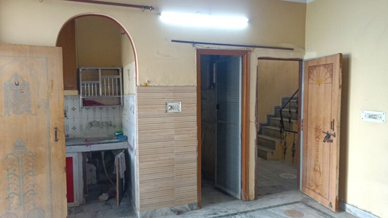 Room, vaishali sector 3 1 Bedroom 550 Sq.Ft. Builder Floor In Vaishali Sector 3 Ghaziabad 10662337