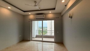Room in 4 BHK Apartment at 3C Lotus 300, Sector 107 – for Rent