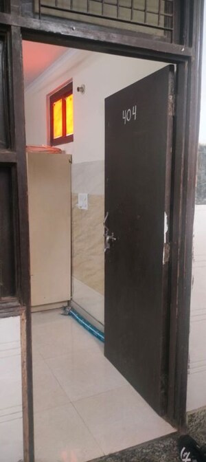 Room in  Pg at Dhirpur – for Rent