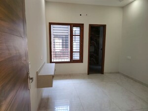 Room in 2 BHK Apartment at Sector 115 – for Sale