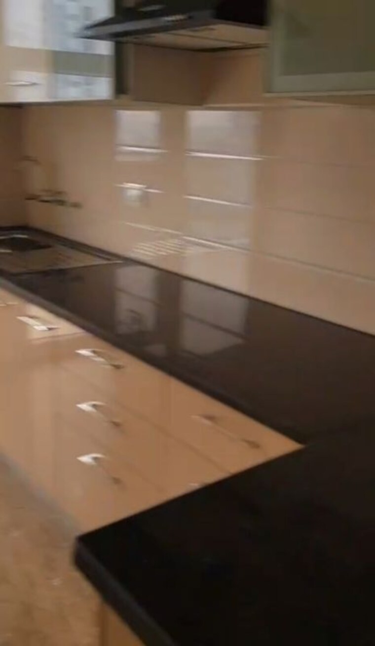 Kitchen, shree-vardhman-victoria 2 Bedroom 1350 Sq.Ft. Apartment In Sector 70 Gurgaon 10662406