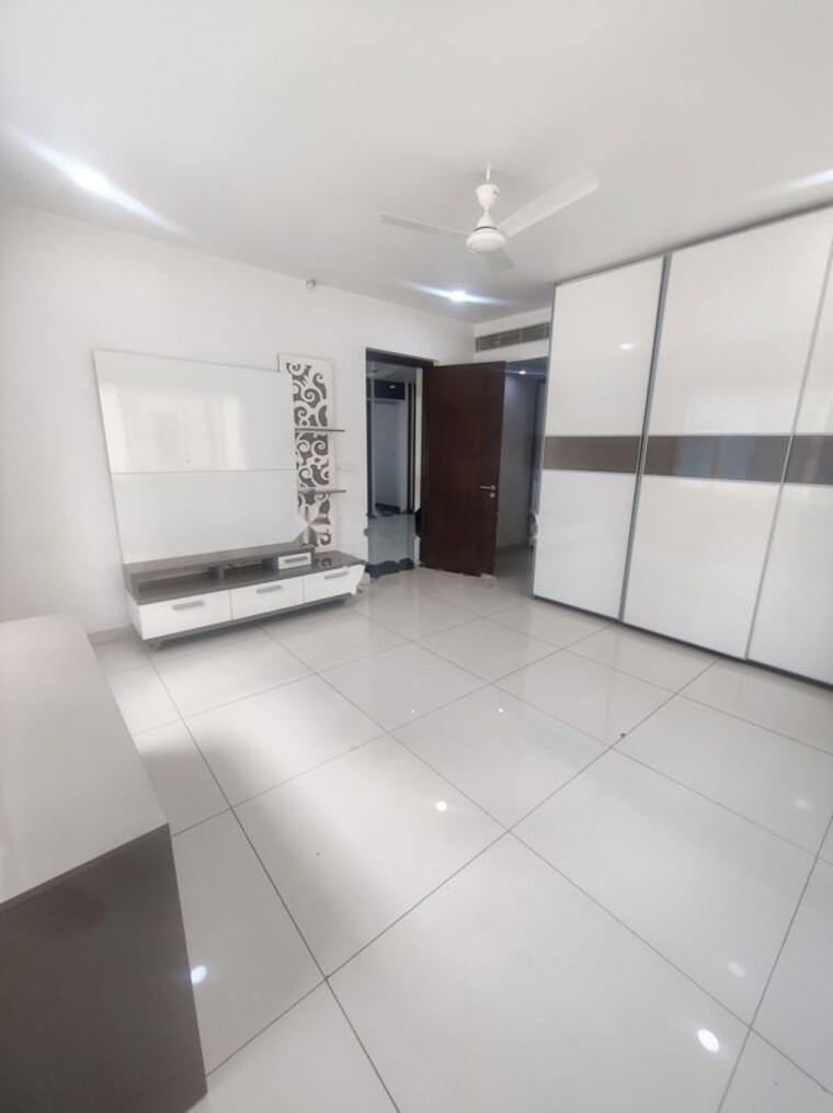 Kitchen, my-home-abhra 4 Bedroom 1946 Sq.Ft. Apartment In Madhapur Hyderabad 10662408