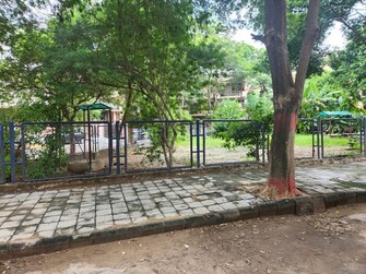 3 BHK +  1390 Sq.Ft. Builder Floor in DLF Pink Town House