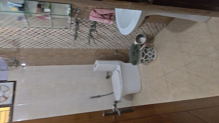  Parking, raj nagar 3 Bedroom 200 Sq.Yd. Builder Floor In Raj Nagar Ghaziabad 10662392