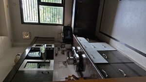 Team Area in 3 BHK Builder Floor at Raj Nagar – for Sale