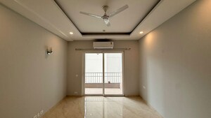 Room in 4 BHK Apartment at 3C Lotus 300, Sector 107 – for Rent
