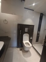 4 BHK +  3200 Sq.Ft. Builder Floor in DLF Phase II