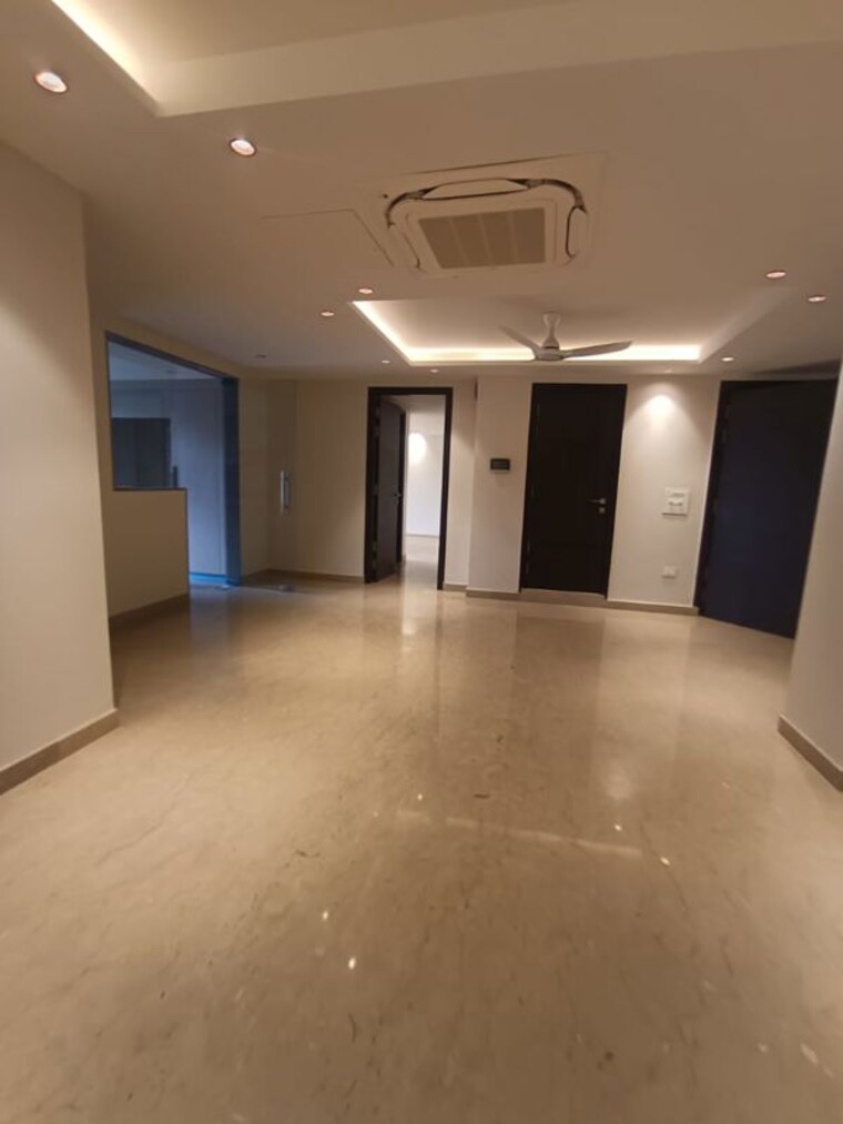 Room, dlf phase ii 4 Bedroom 3200 Sq.Ft. Builder Floor In Dlf Phase ii Gurgaon 10662438