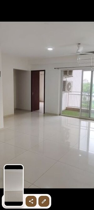 Room in 3 BHK Apartment at Shapoorji Pallonji Joyville Gurgaon, Sector 102 – for Sale