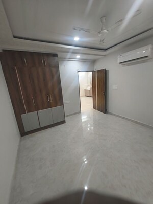 Room in 3 BHK Apartment at MRG Altura II, Mansarovar – for Rent