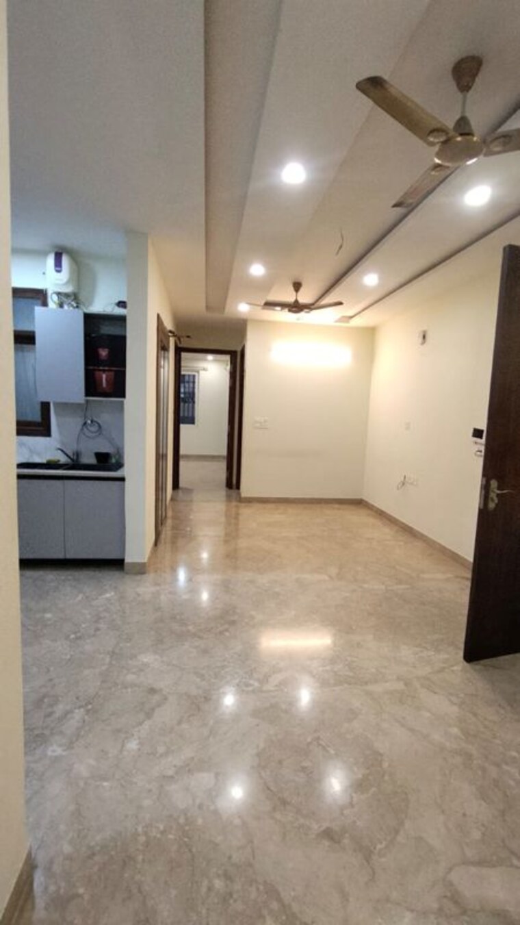Room, dlf phase ii 3.5 Bedroom 1970 Sq.Ft. Builder Floor In Dlf Phase ii Gurgaon 10662465