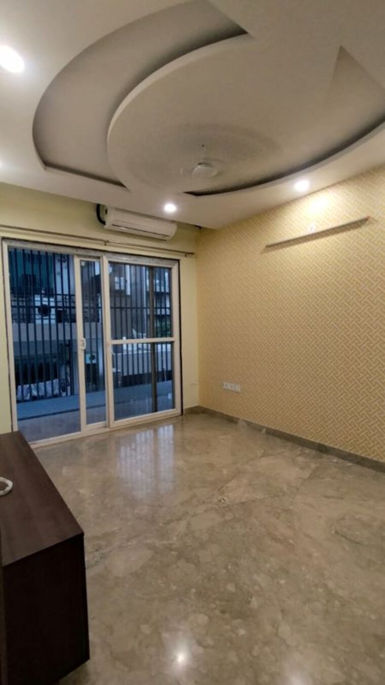 Room, dlf phase ii 3.5 Bedroom 1970 Sq.Ft. Builder Floor In Dlf Phase ii Gurgaon 10662465